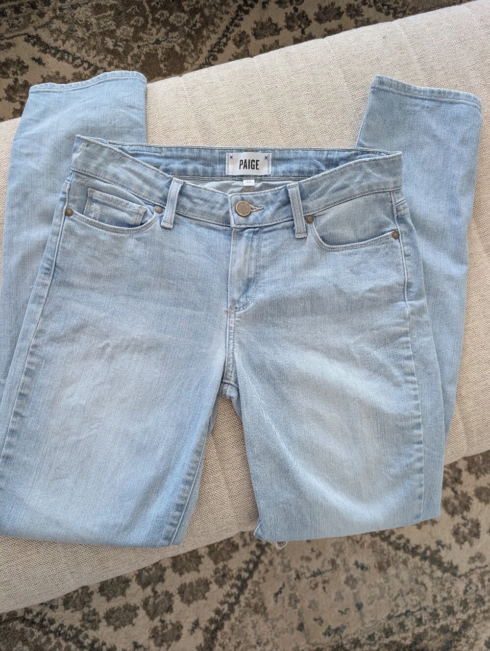 PAIGE Skyline Ankle Peg Distressed Light Wash Jeans Size 27
